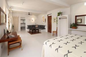 CasasTropical Beachside Suite 3 at Agora Plaza Sayulita