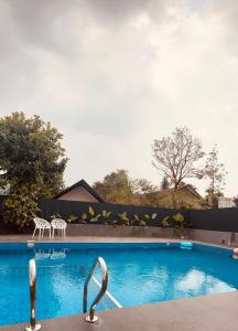 Mount Wave Holiday Pool Villa