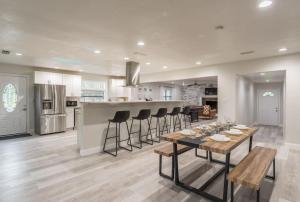 Entire Home with Air Hockey and Firepit