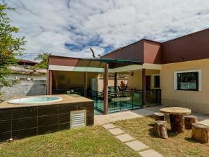 Casa Rodeada de Verde c Hidro e Churrasqueira