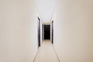 Super Townhouse Nanganallur Near Chennai Airport