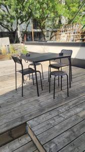 Exclusive Queen St Downtown Full House-PRIVATE PATIO
