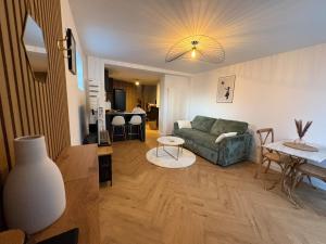 Maison au cœur des caves de champagnes