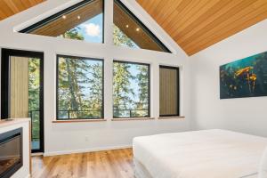 The Cabins at Terrace Beach