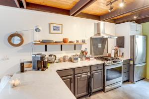 The Switzerland of America Downtown Ouray Cabin!