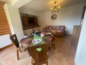 Appartement cosy à Pra-Loup 1600, 2 chambres, terrasse, parking - FR-1-165A-206