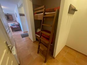 Appartement cosy à Pra-Loup 1600, 2 chambres, terrasse, parking - FR-1-165A-206
