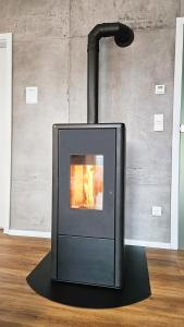 Natur-Design "Platzhirsch Sauerland" - Sauna, Kamin, Balkon, Garten, Hütte, Grill