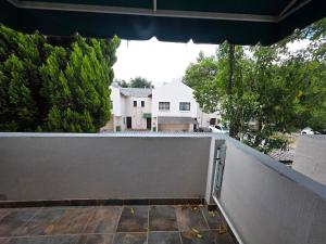 1 bed Apartment in the heart of Sandton