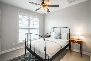 Vineyard 2 Bed Farm Home | Mins to Town & Wineries