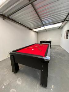 Casa Ampla com Piscina, Churrasqueira, Bilhar, Pebolim, Ping-Pong