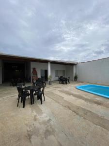 Casa Ampla com Piscina, Churrasqueira, Bilhar, Pebolim, Ping-Pong