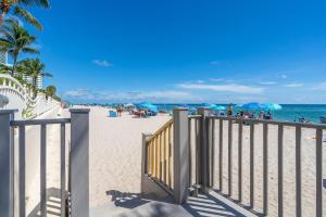 Tides Miami 2BR Condo on the beach
