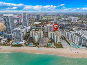 Tides Miami 2BR Condo on the beach