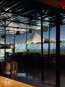 King Pharaohs GIZA pyramids VIEW