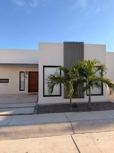 Modern beach house in San Carlos