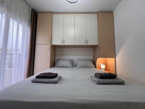 Azure Iris apartment by Adriatic Living