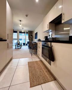 City Views , Terrace , King Bed , Smart TV , Free Wifi