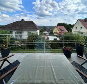 Möhnesee FeWo Körbecke Ruhige Lage mit Balkon & Seeblick