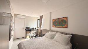 Studio, piscina, sinuca, academia sauna a 3 min praia