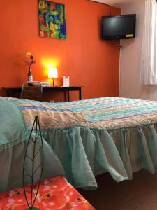 Habitacion privada en Centro Lopez Mateos con Aire Acondicionado Oficina Estacionamiento