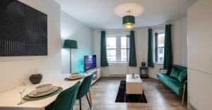 Elegant & Stylish City Apartment