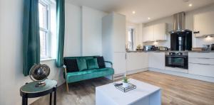 Elegant & Stylish City Apartment