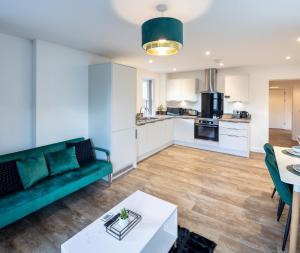 Elegant & Stylish City Apartment
