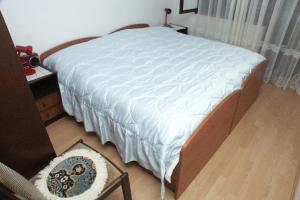 Apartments by the sea Maslinica, Solta - 774