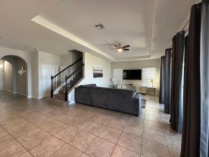 207MCV - Balmoral Resort