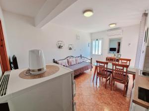 Family friendly seaside apartments Sevid, Trogir - 4286