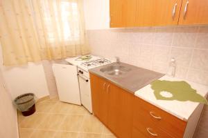 Apartments by the sea Marina, Trogir - 6116