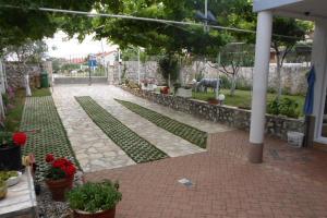 Apartments with parking space Nin, Zadar - 14460