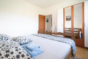 Apartments with parking space Kastel Stafilic, Kastela - 24918
