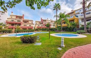 Amazing Apartment In Costa Esuri - Ayamonte