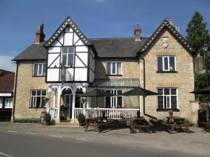 Three-Cranes - Newton Blossomville