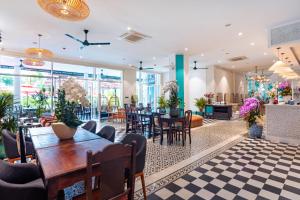 Sujet Beach Hotel and Apartment Danang by Haviland