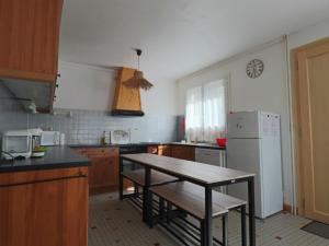 Charmante maison familiale à La Bourboule - FR-1-858-15