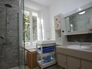 Grande maison jusquà 8 personnes à La Bourboule - FR-1-858-6