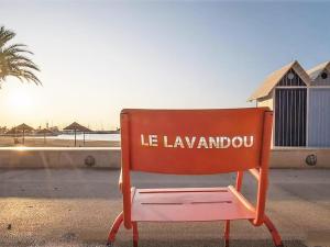 Studio au Lavandou, climatisé, avec terrasse vue mer et Wi-Fi - FR-1-251-879