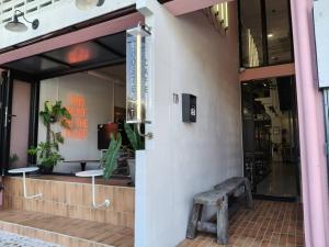 The Brownstone Hostel & Space