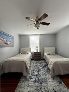 Bright 2BR by the Beach & Near Historic Salem
