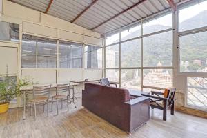 Hotel O by OYO BAJRANG INN