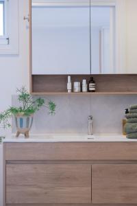 Modern room in Williamstown