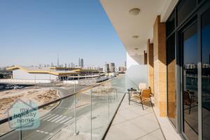 Exclusive 2BR With City View Pool & Gym Access