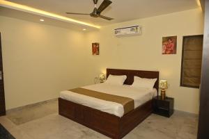 SHAURYAAKSH HOTEL & Home stay