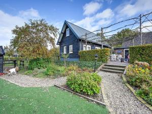 Holiday home in Overberg with garden and terrace