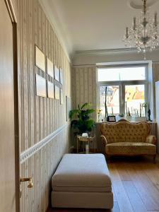 Riga Old Town 2 Bedroom and Office ArtDeco Apartment with Wifi and TV