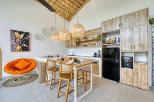 Damai Villa 2BR Modern Tropical Escape in Canggu