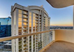 34th Floor Lux 2BR Suite at MGM Signature